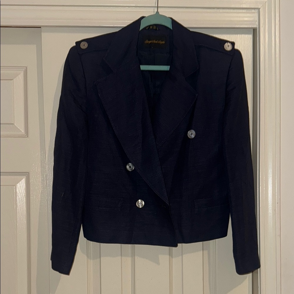 Classic Blue Blazer with Structured Shoulders